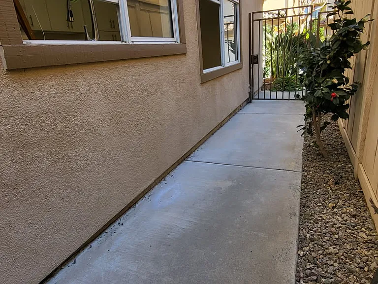 3945 Via Holgura — Photo 3