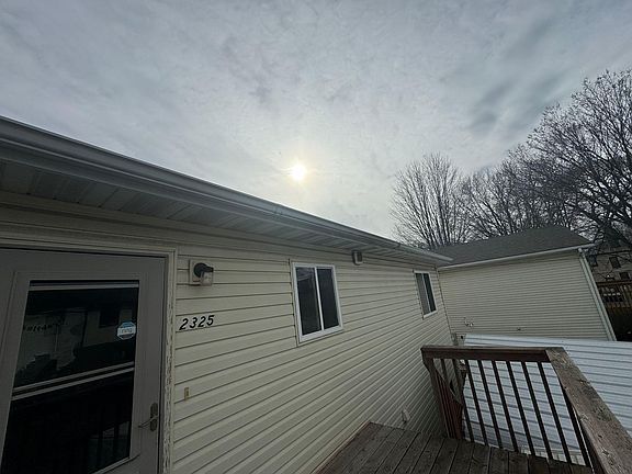 2nd image of 2325 Pillsbury St