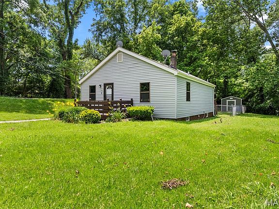 2nd image of 709 Wiegel Dr