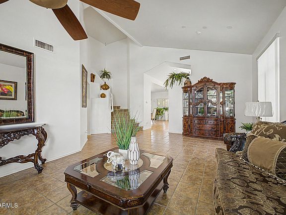 4th image of 10529 W MAGNOLIA Street