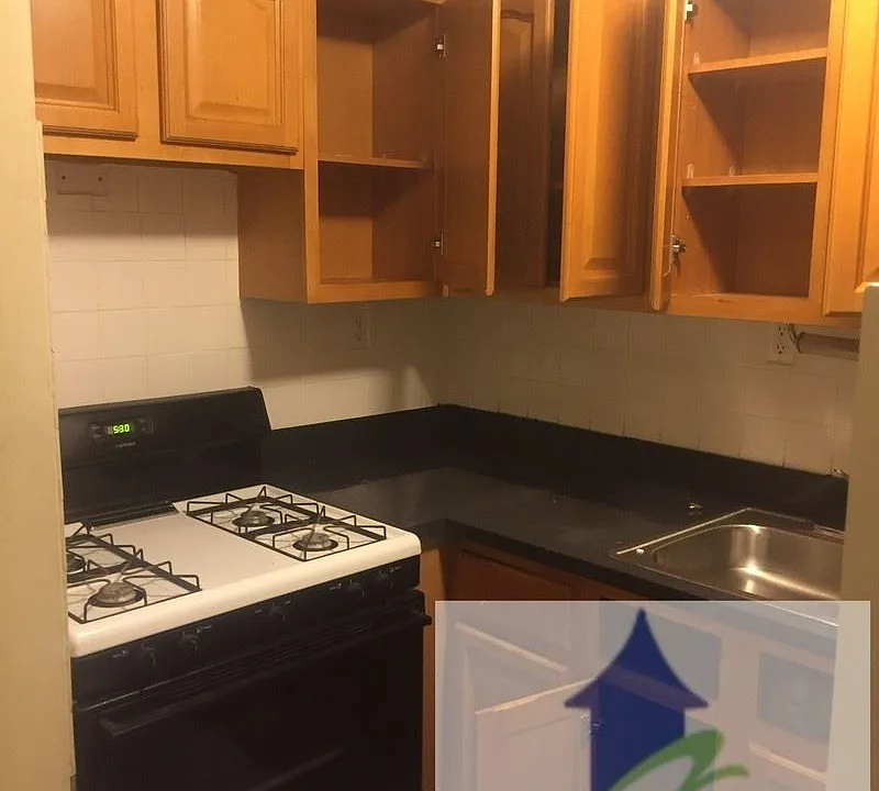 1566 Prospect Pl4