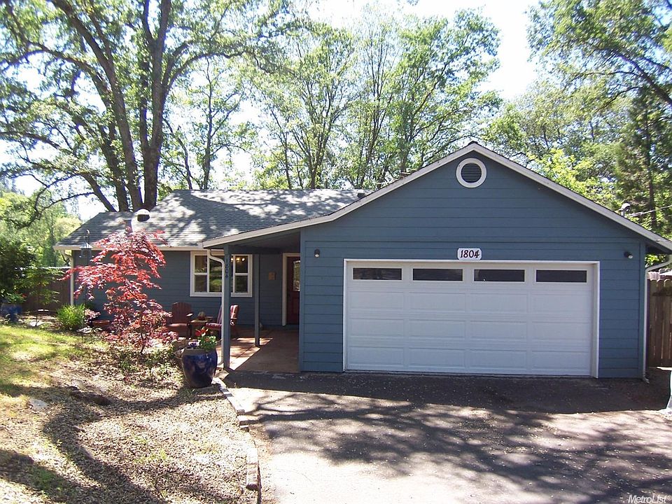 2nd image of 1804 Alexander Ct