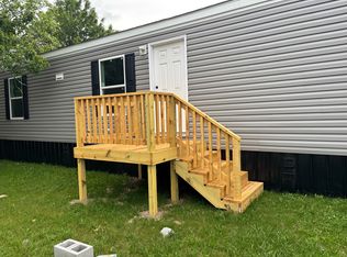 144 McCumbee Ln #40, Berkeley Springs, WV 25411