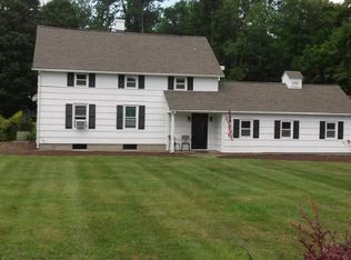 104 Walnut Hill Rd, Bethel, CT 06801