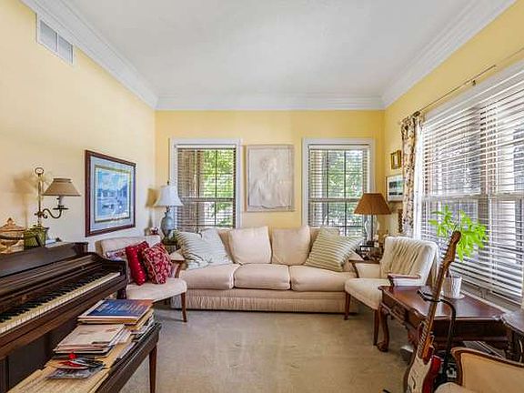 4th image of 1508 Waterford Pl