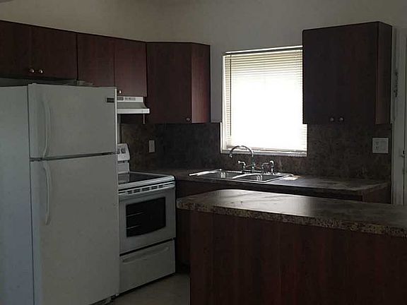 2nd image of 2124 NE 173rd St