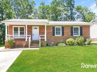 15 Periwinkle Ct, Greensboro, NC 27407