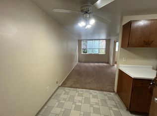 5043 15th Ave NE #1005, Seattle, WA 98105