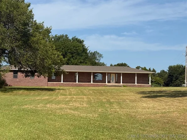 2600 N McIntosh Cir, Cushing, OK 74023