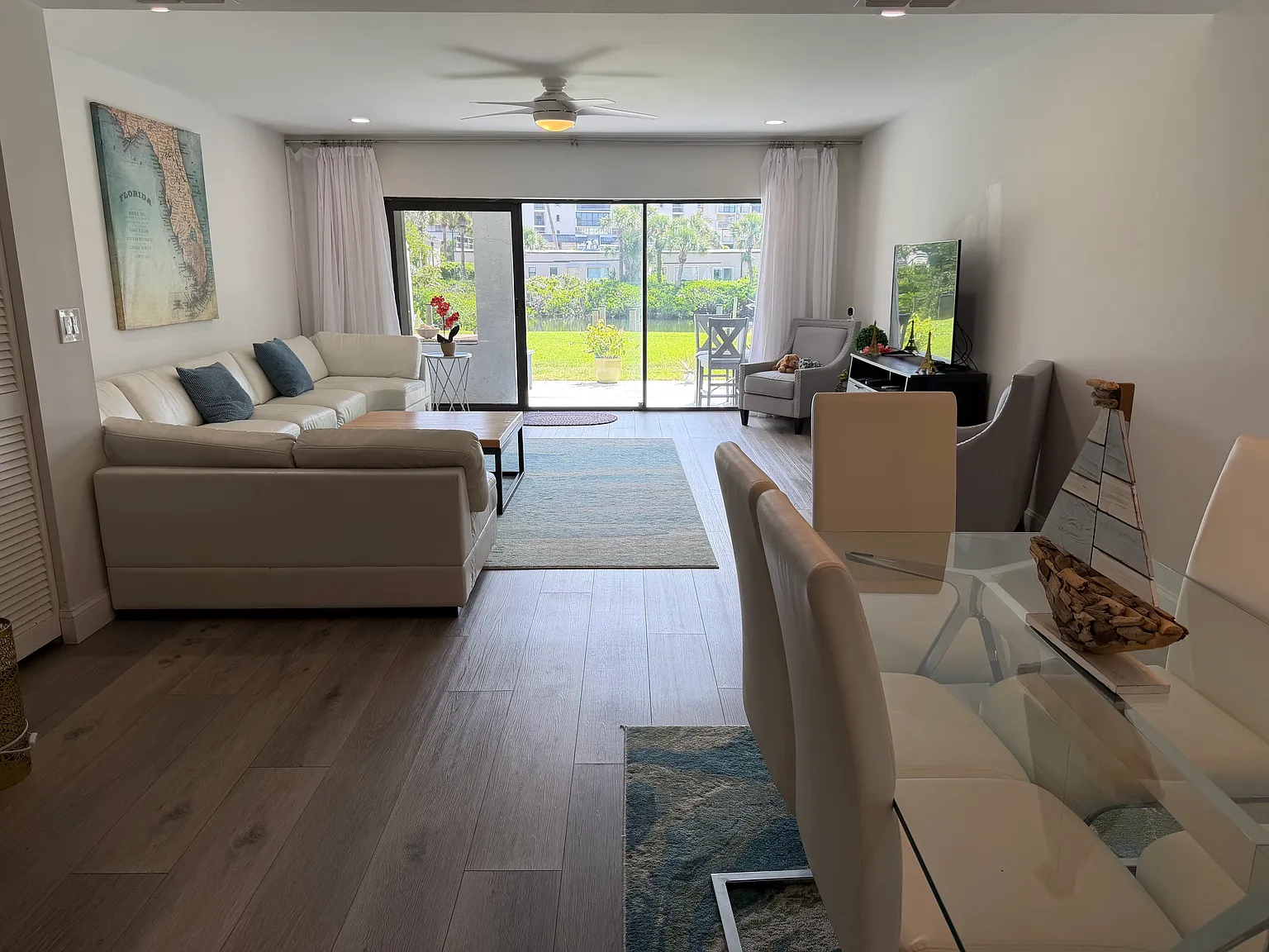 2 bed, 2.5 bath, 1650 sqft, $3,000 — Photo 4