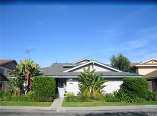 17082 Grove Cir APT D, Huntington Beach, CA 92647