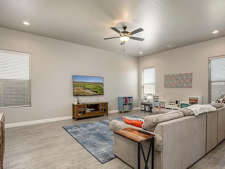 6516 Blackbird Rd — Photo 3