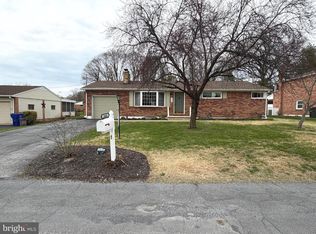 2441 Brookside Ln, York, PA 17402