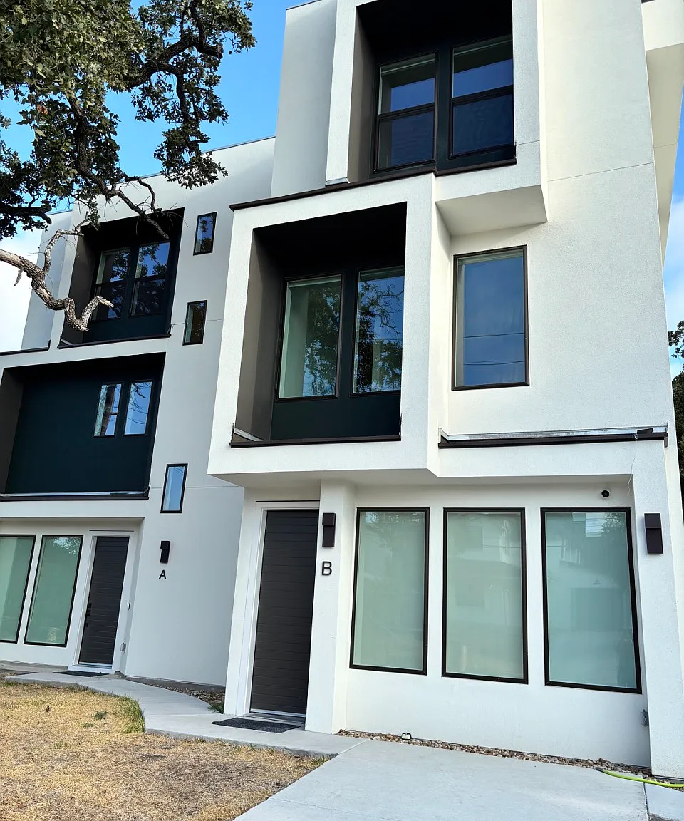 3 bed, 2.5 bath, 2025 sqft, $4,150 — Photo 1
