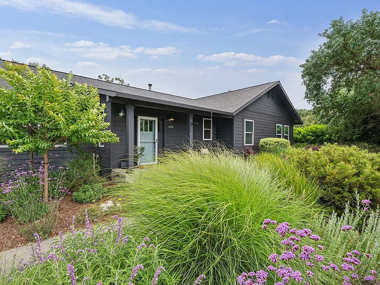 20550 Palmer Ave — Photo 3