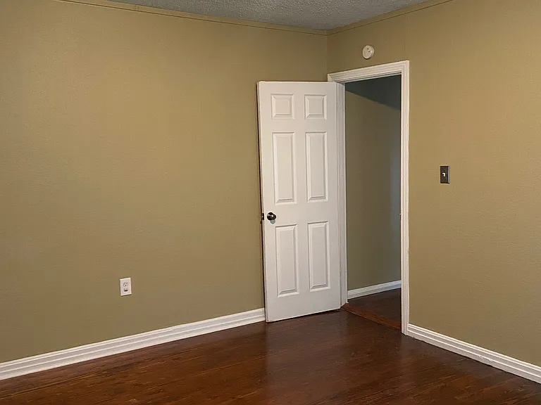 600 9th Ct S — Photo 14