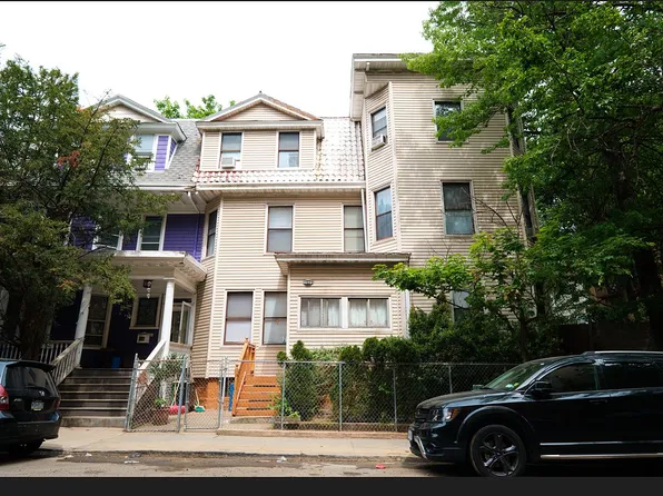 2981 Valentine Ave, Bronx, NY 10458