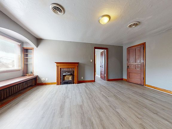 5th image of 20-28 Helen Ave #24-1