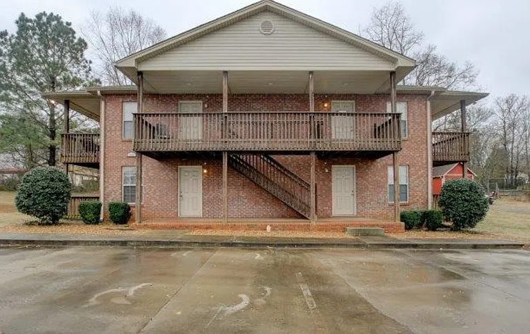 1640C Golf Club Ln — Photo 1