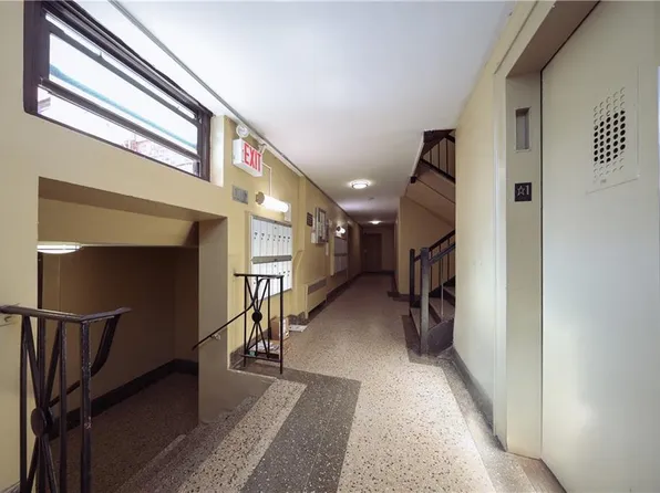 2705 Kings Highway image 14 of 17