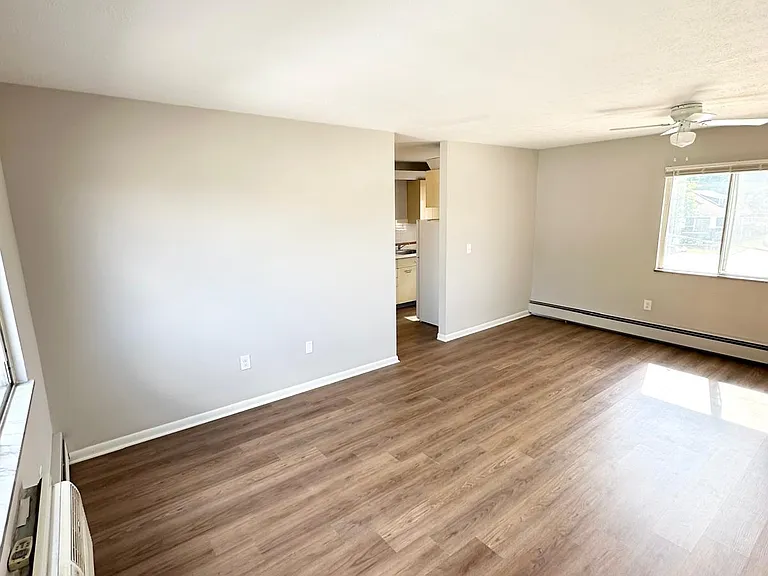 1425 Elbur Ave #24 — Photo 5