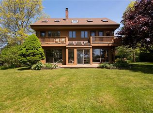 11 Coggeshall Way, Middletown, RI 02842