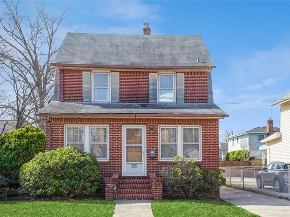 628 6th Avenue, New Hyde Park, NY 11040