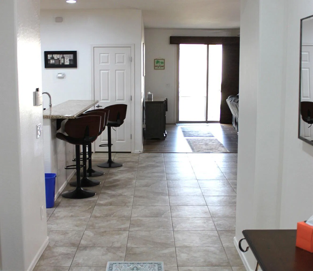 3 bed, 1922 sqft, $3,850 — Photo 2