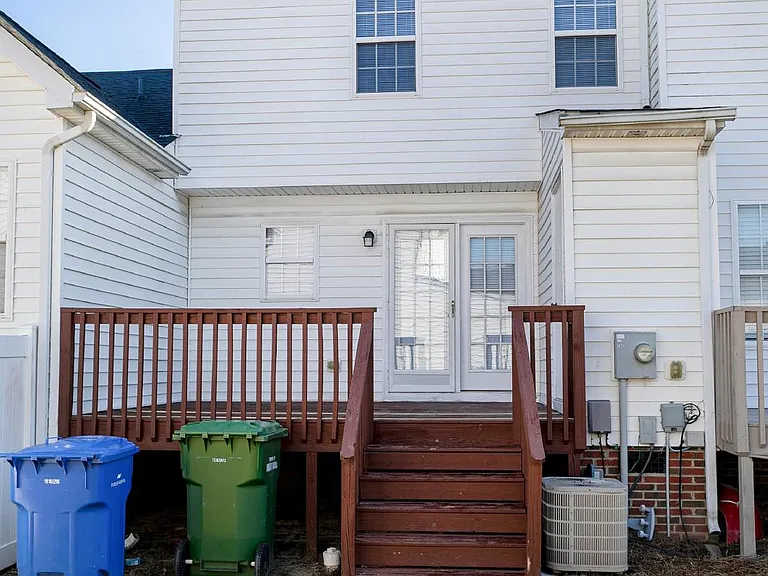 1709 Stroll Cir — Photo 22