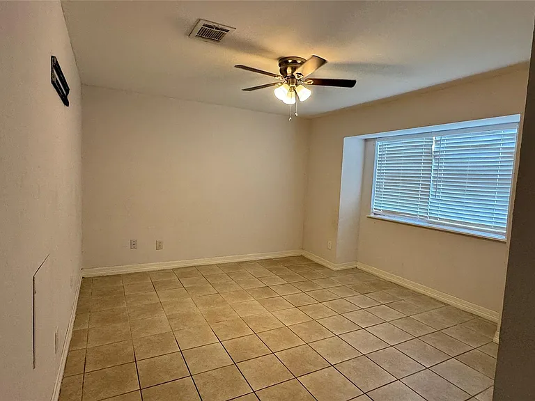 10940 Dunvegan Way — Photo 10