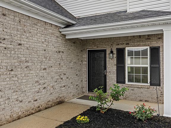 5th image of 147 Serena Way