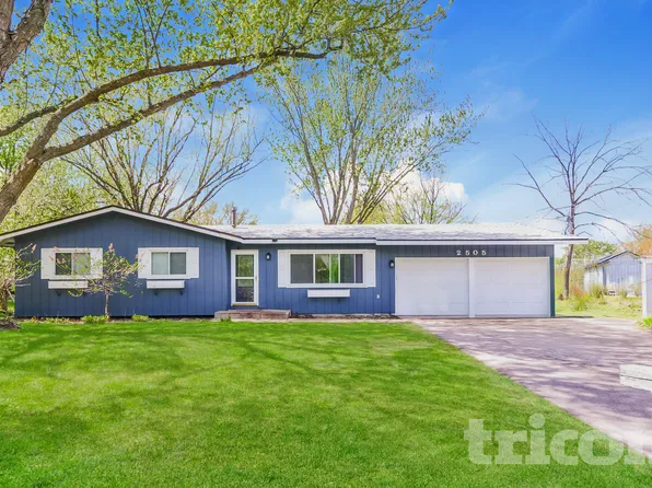 2505 Kennelly Ct, Burnsville, MN 55337