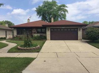 8320 W Monroe St, Niles, IL 60714