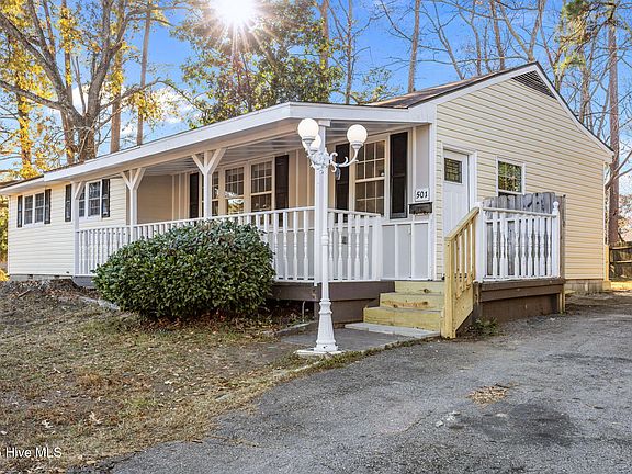 3rd image of 501 Oak Lane