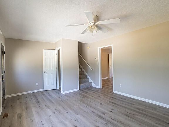 5th image of 311 N Gaylee Lake Dr