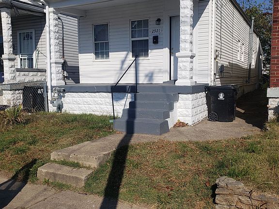 4th image of 2921 Slevin St