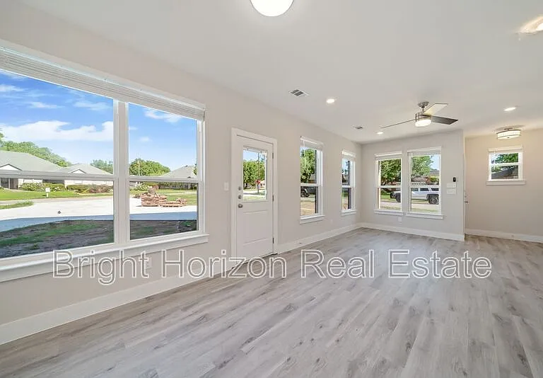 6506 Park Place Dr — Photo 8
