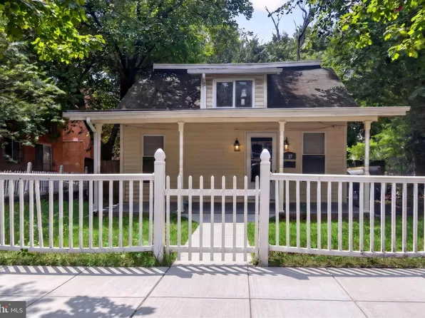 117 Yuma St SE, Washington, DC 20032