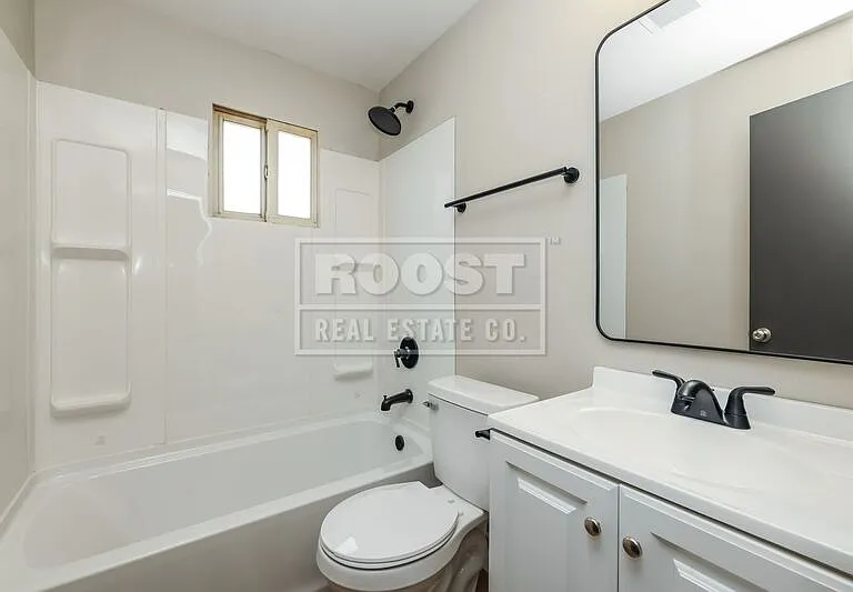 1823 Rutland Ave — Photo 6