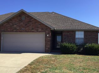 5500 N 13th Ave, Ozark, MO 65721