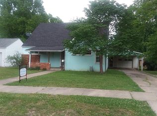 802 N 8th St, Neodesha, KS 66757