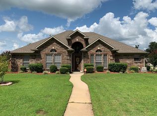 1809 Lost Wood Ln, Texarkana, AR 71854