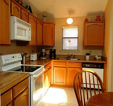 4th image of 1724 Palo Alto Dr