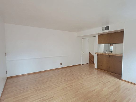 5th image of 3519 Sanddollar Ct