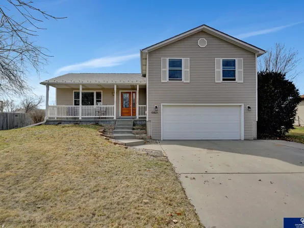 10621 N 137th St, Waverly, NE 68462