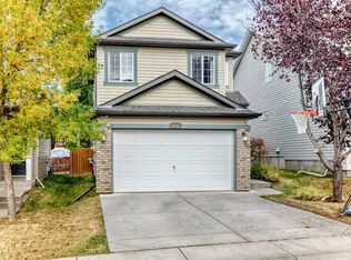 127 SE Covepark Grn NE, Calgary, AB T3K 6L2