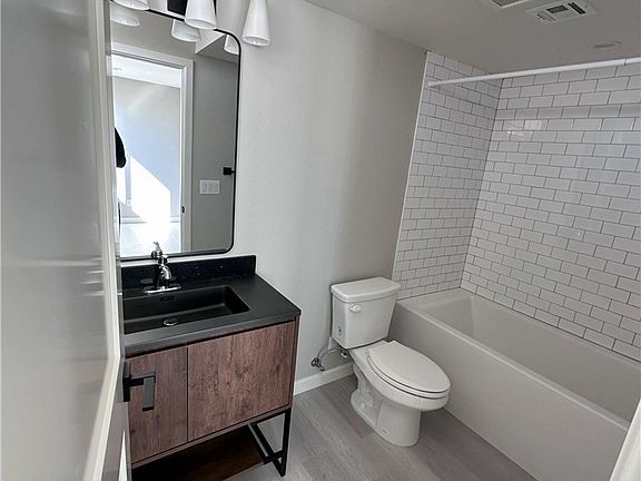 2nd image of 327 N Chicago St