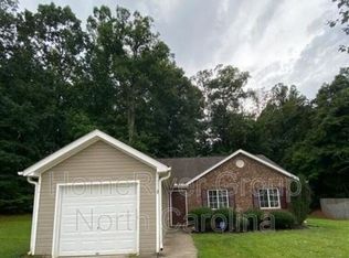 2 Sudberry Ct, Greensboro, NC 27405