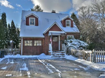 36 Grove St, Waldwick, NJ, 07463