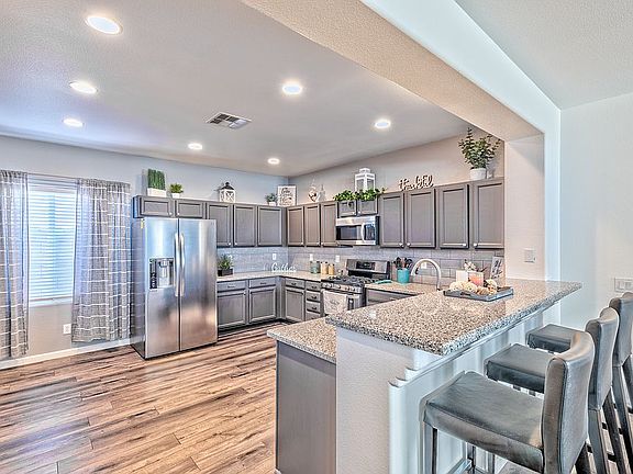Fully Upgraded Kitchen